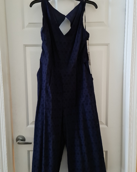 Vince Camuto, navy blue, size 14, Capri length, jumpsuit - Picture 1 of 7